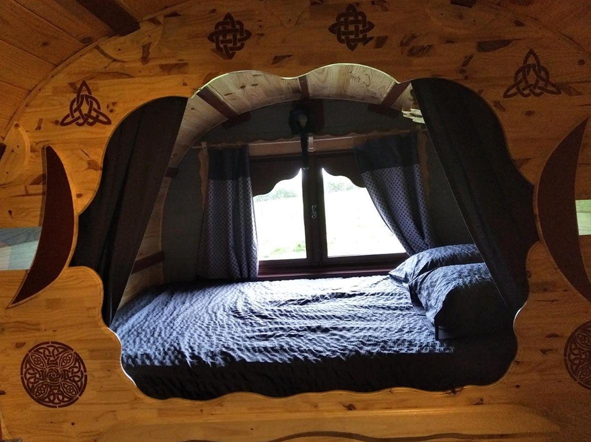 Roulotte Irlandaise Polly Otel Saint-Vincent-en-Bresse Dış mekan fotoğraf