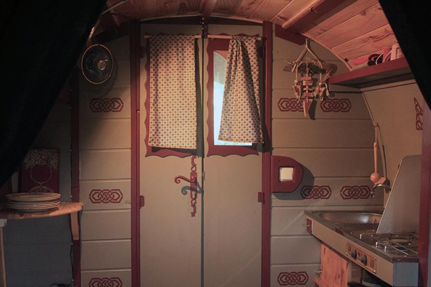 Roulotte Irlandaise Polly Otel Saint-Vincent-en-Bresse Dış mekan fotoğraf