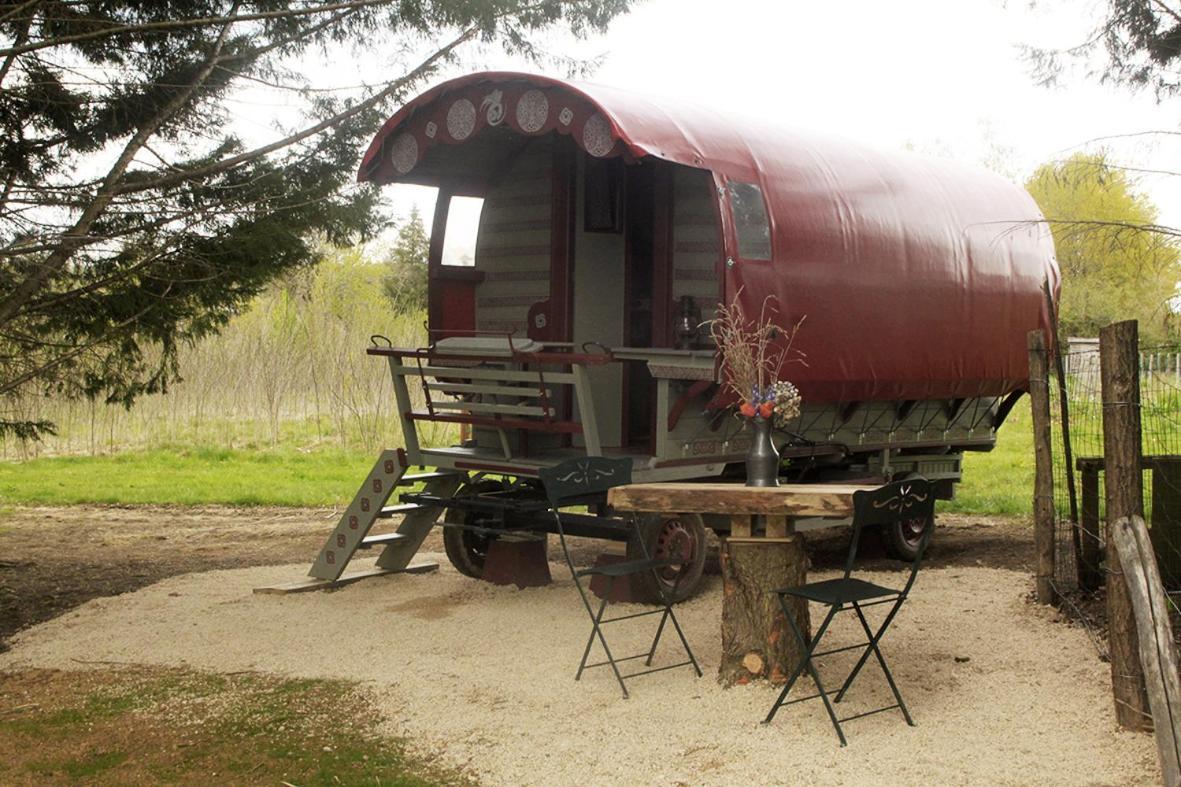 Roulotte Irlandaise Polly Otel Saint-Vincent-en-Bresse Dış mekan fotoğraf